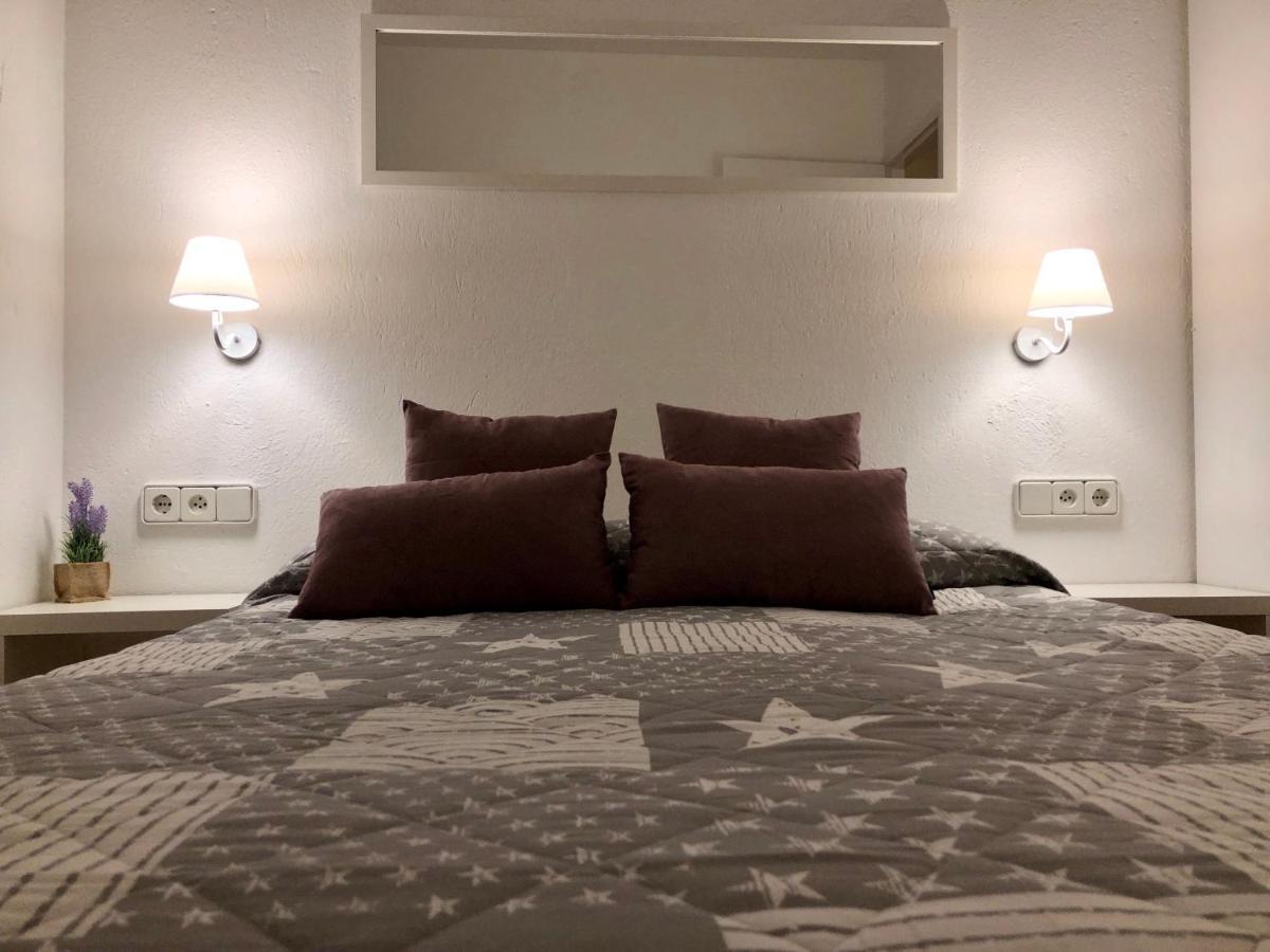 Apartaments S'Arenella Cadaqués Oda fotoğraf